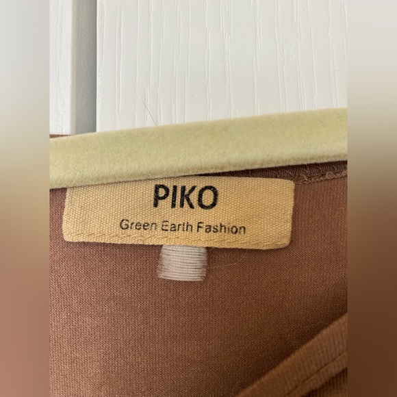 Piko Long Sleeve Flowy Top - Picture 4 of 5